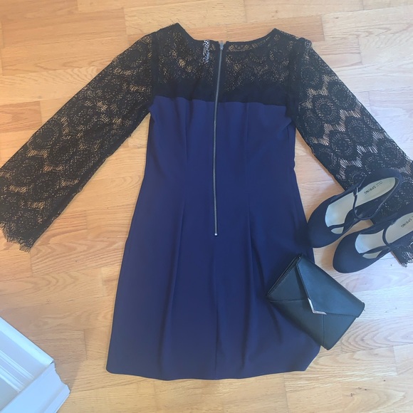 Navy blue dress with Lace sleeves - Picture 5 of 7